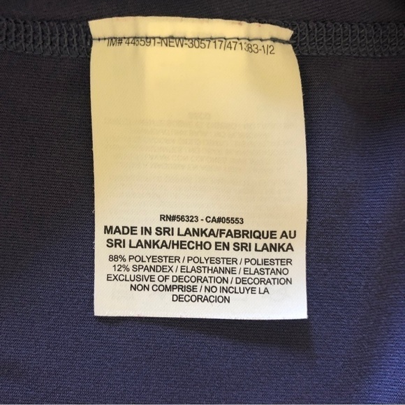 Nike. Dri-Fit Long Sleeve Half Zip. Purple. Small. - Picture 7 of 8